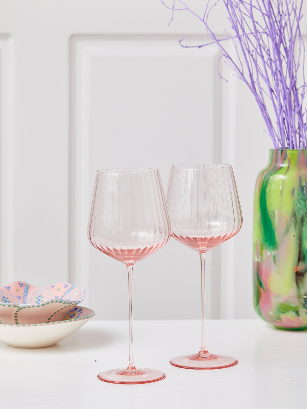vinglas, rött vinglas, vitt vinglas, remix av Sophie, munblåst vinglas, borrlock, rosa vinglas.
