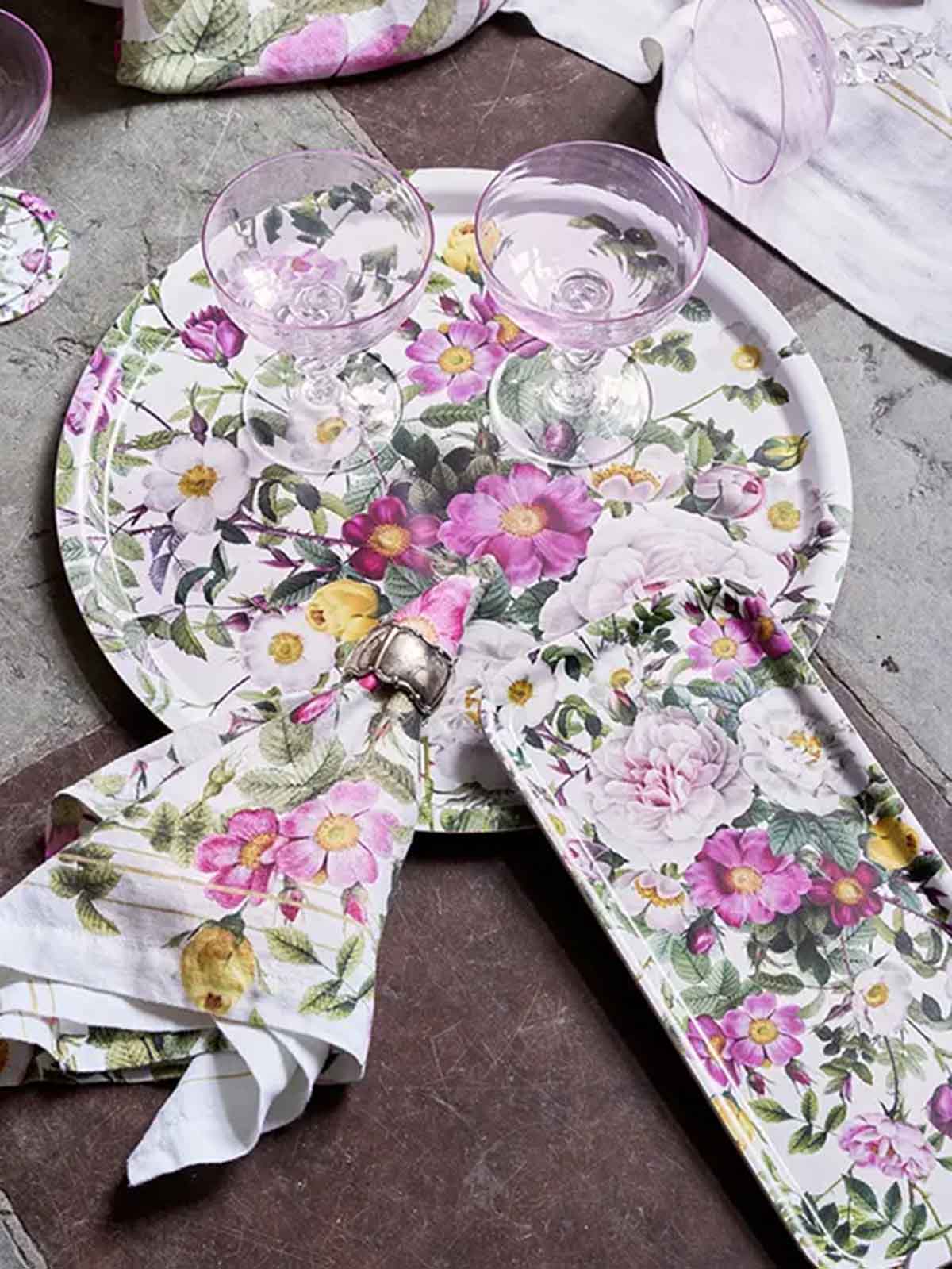 Brickor från koustrup & co med blomsterträdgård