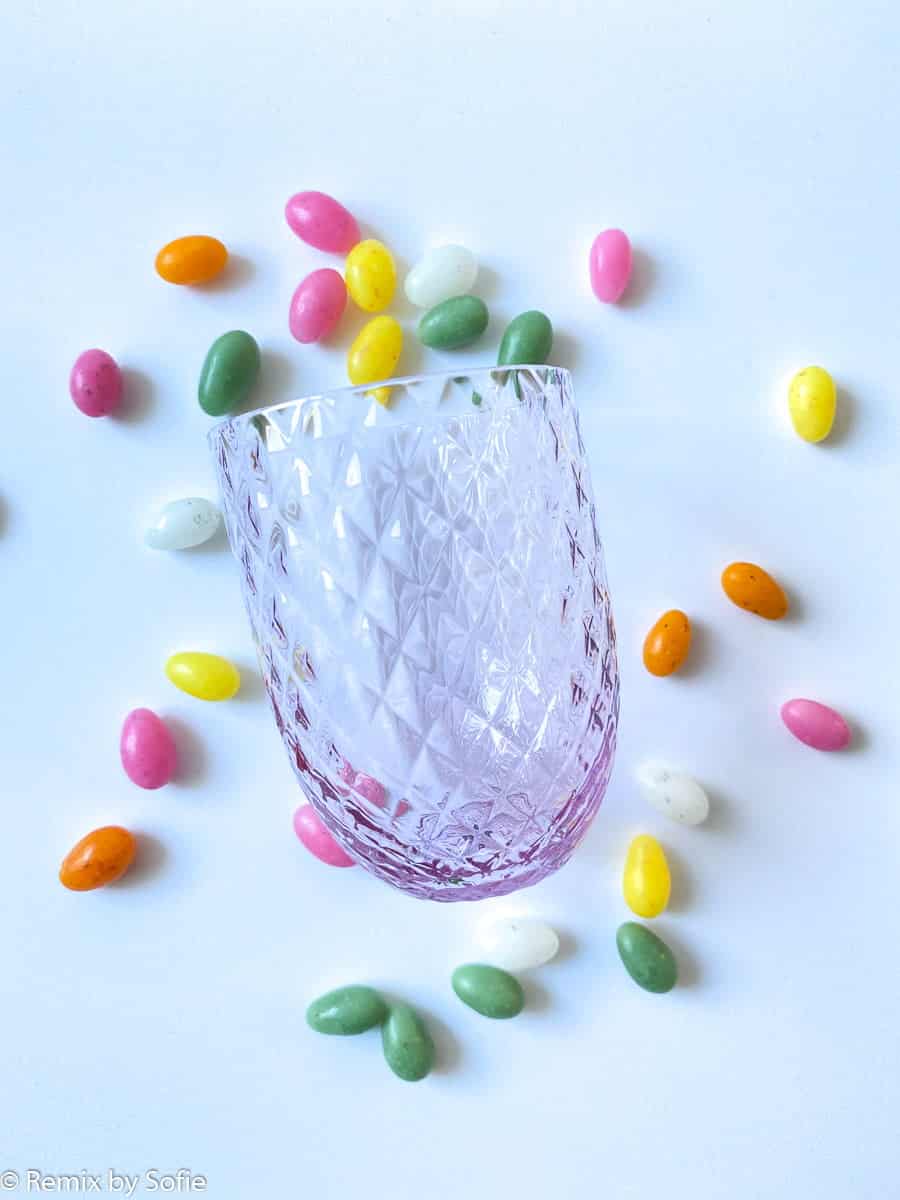 Anna Von Lipa, remix av Sofie, Anna Von Lipa Glas, handblåst glas, handblåst glas, glas, dricksglas, vattenglas, färgat glas, mix och mattck glas, mix & mattck glas, tumlare, waweglas, swirlglas, harlekinglas, spiralglas, bambuglas, olivglas, bordslock