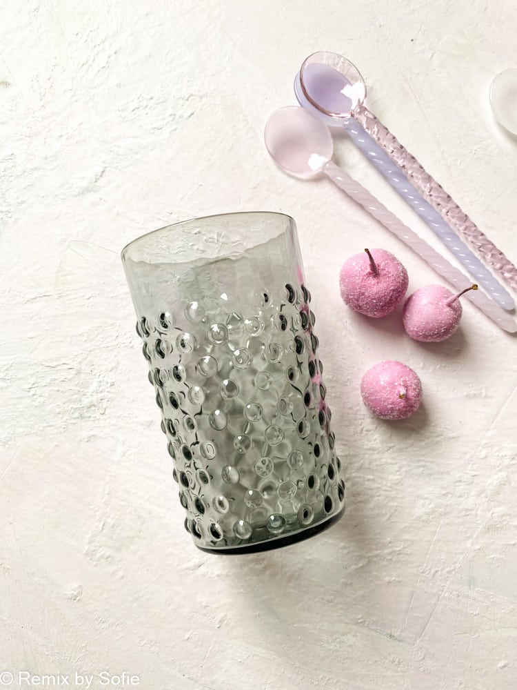 anna von lipa igelkott vattenglas, anna von lipa, anna von lipa igelkott glas, igelkott glas, vattenglas, dricksglas, glas i igelkott glas
