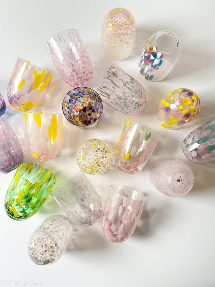 remix av sofie, stänk citron och gul, gsplash gul och rosa, stänk gul, rosa och lila, konfetti silkeslen, konfetti ocean, konfetti i rosa och lila, stänk multicolor.anna von lipa, konfetti glas, anna von lipa glas, stänk glas, glas med opalfläckar, bohemiska glasögon, handblåsta glasögon, tjeckisk design, tjeckiska glasögon