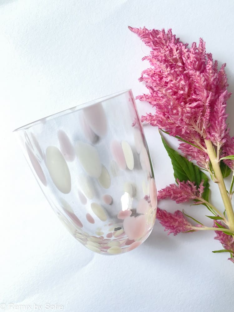 vattenglas, anna von lipa mix & match, tumlare, vattenglas, dricksglas, dricksglas, färgat glas, remix av sofie, anna von lipa glas, anna von lipa återförsäljare, bohemia glas, munblåst glas, konfetti glas, stänk glas, bordsduk, stänkglas, anna von lipa återförsäljare, bordsduk