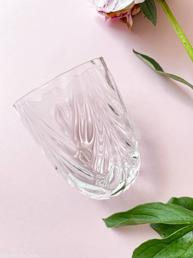 wawe i klar, anna von lipa, Remix av Sofie, anna von lipa glas, munblåst glas, handblåst glas, glas, dricksglas, vattenglas, färgat glas, blanda och mattck glas, blanda & mattck glas, tumlare, waweglas, virvelglas, harlekinglas, spiralglas, bambuglas, olivglas, bordsduk, anna von lipa glas, anna von lipa återförsäljare