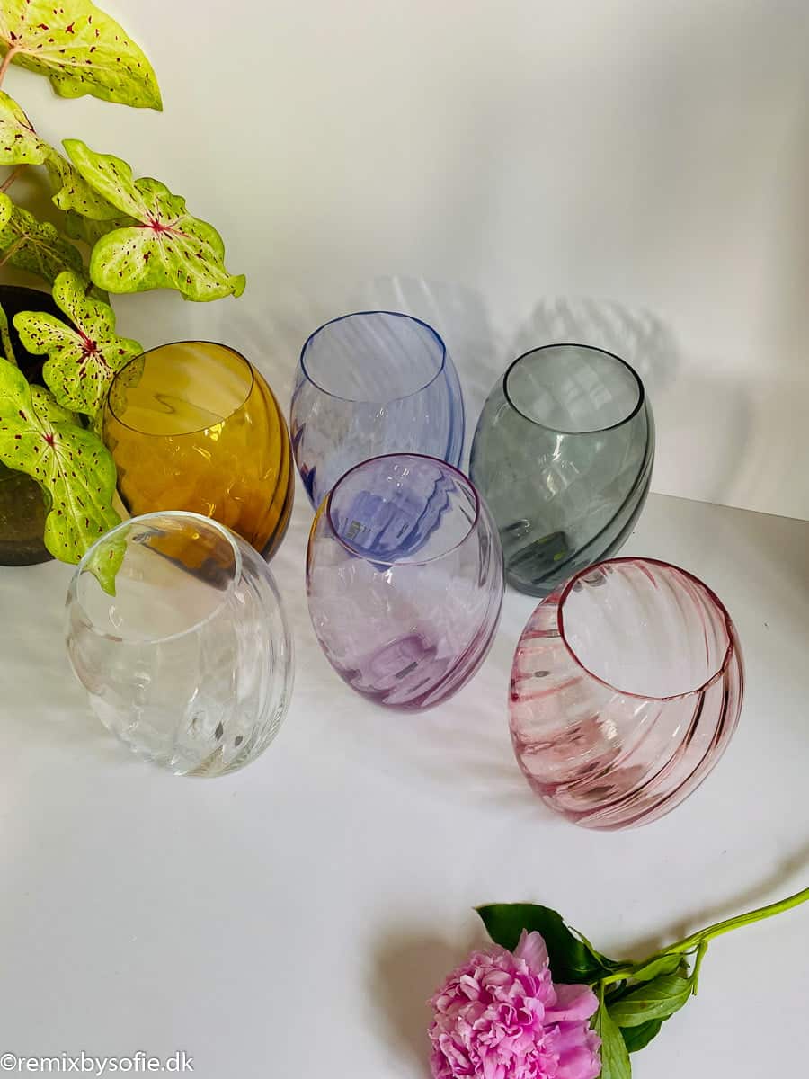 virvlande vas, handblåst vas, virvlande vas, Anna von lipa vas, vas, blomvas,