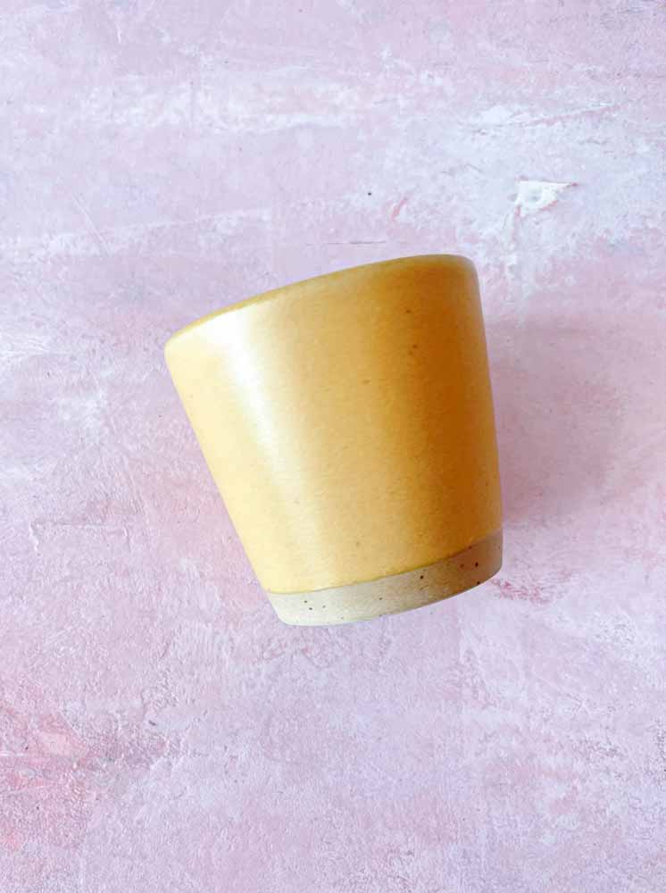 keramisk mugg, keramisk mugg, mugg med handtag, mugg utan handtag, espressomugg, cortadomugg, mugg, remix från Sofia.