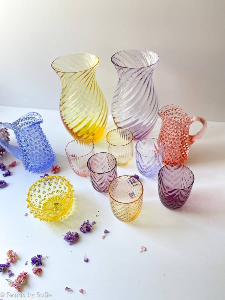 Anna von Lipa, virvlande vas, munblåst glas