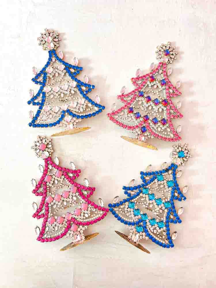 Julgran i rhinestone, rhinestone julgran, rhinestone träd, julgran i rhinestone, vintage julgran, julgran i vintage sten, vintage rhinestone, julgranar i sten, juldekorationer, julgran rhinstones, julprydnad, tjeckiska julgran, remix av sofie, rhinstensjul träd, juldekorationer, vintage jul, julgran från tjeckiska, tjeckiska jul, glitter jul, handgjorda julgranar, julgranar gjorda i Tjeckien, remix av sofie