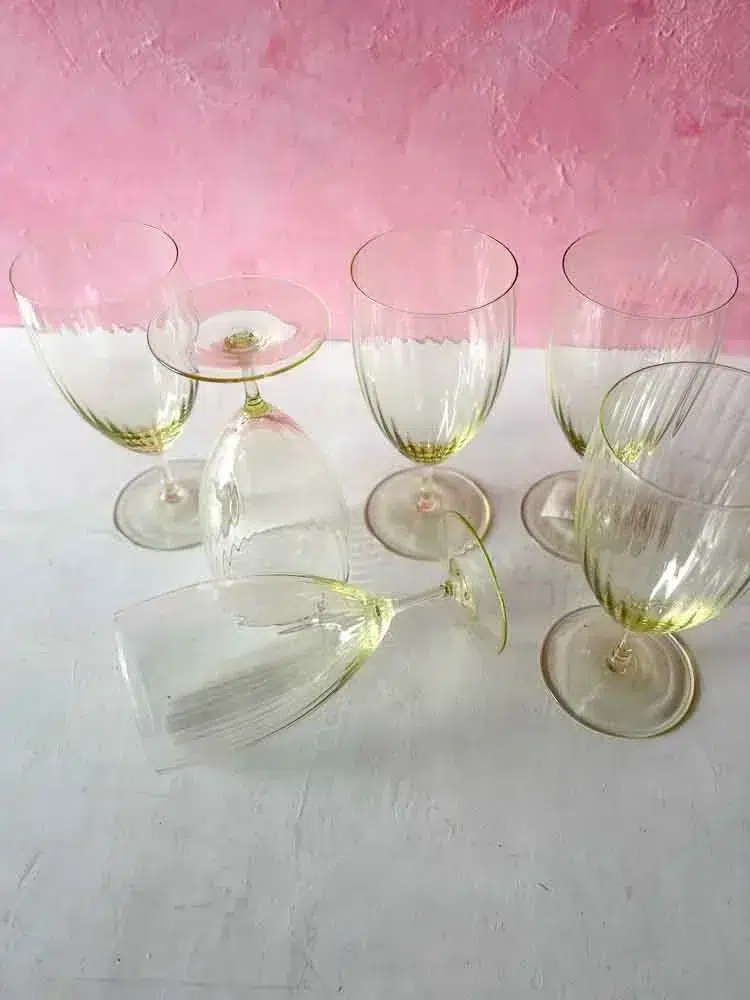 Gula ölglas i munnen