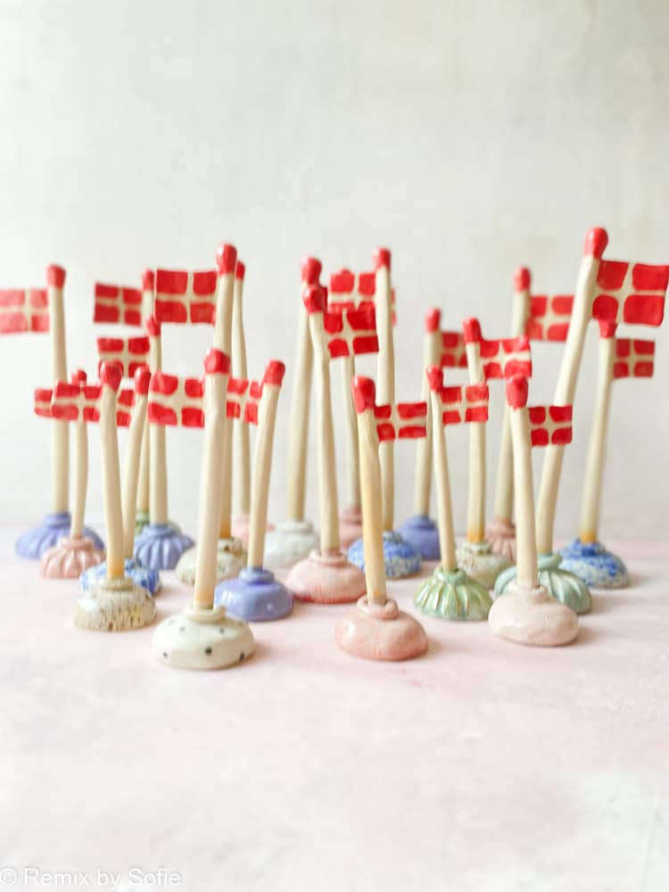 keramisk flagga, flagga i lera, födelsedag flagga, flagga mia lindbirk, remix av sofie, vindblåst flagga, dansbrogsflagg
