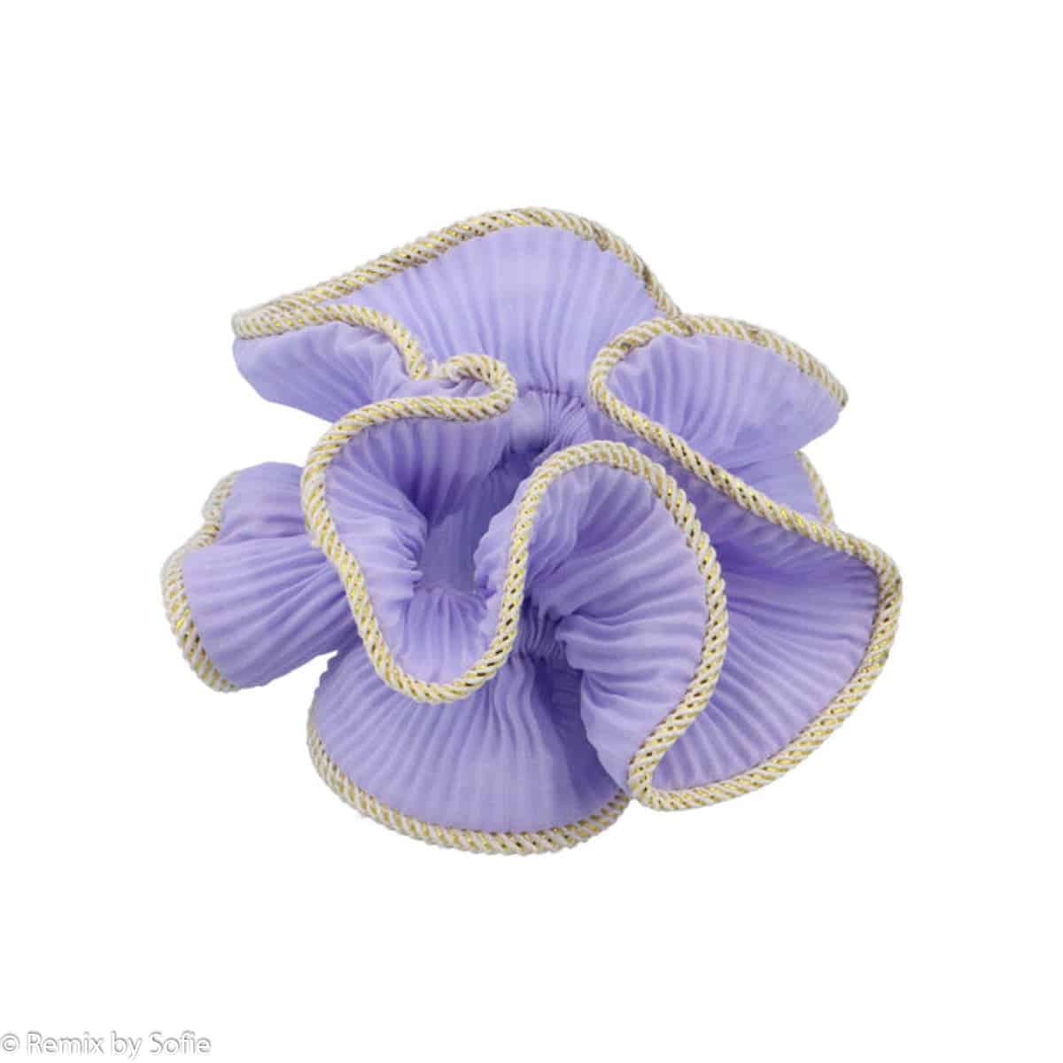 rosett genom staring, scrunchie, lilja scrunchie, lilja, hår tillbehör, hår prydnader, pastell lila, lila, pastell lila, litet hårband,