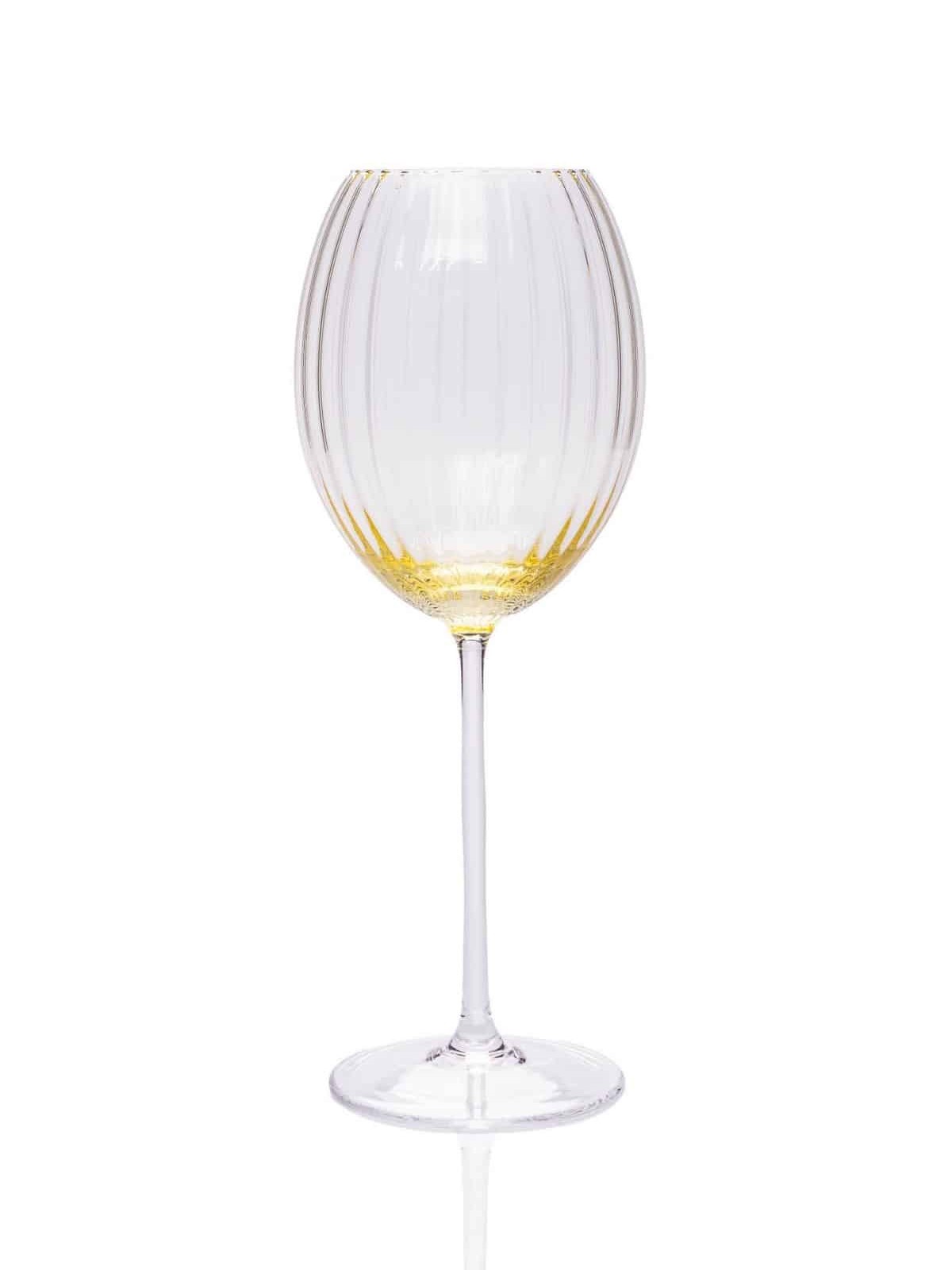 Lyon ovalt vinglas, gult vinglas, borrlock, munblåst glas, handblåst vinglas, borrlock, rosglas.