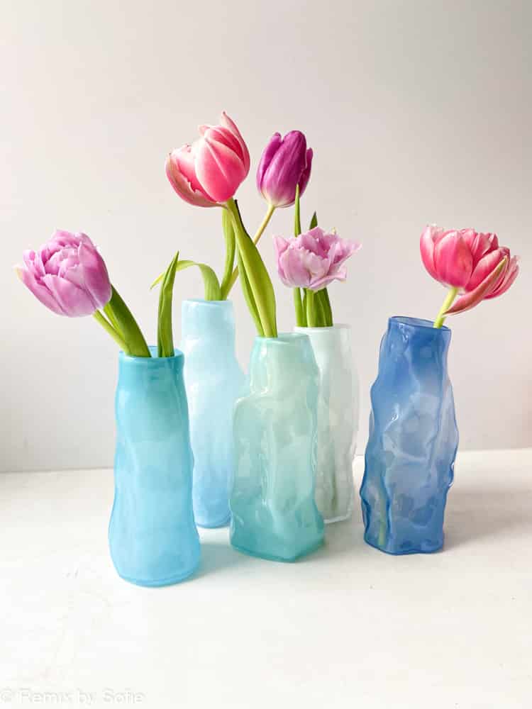 marie retpen, vas, vas med fläckar, curl vas, lockig vas, handblåst, liten curl vas, kors lockig vas, vas, blom vas, glas vas, vas i opal, munblåst glas, munblåst vas, curl vas, curl vaser, marie retpen vaser, glas puffar, bor täcka, remix av sofie, blommor vas, vaser, handblåst glas, dansk design unik vas, lockig blomma vas,
