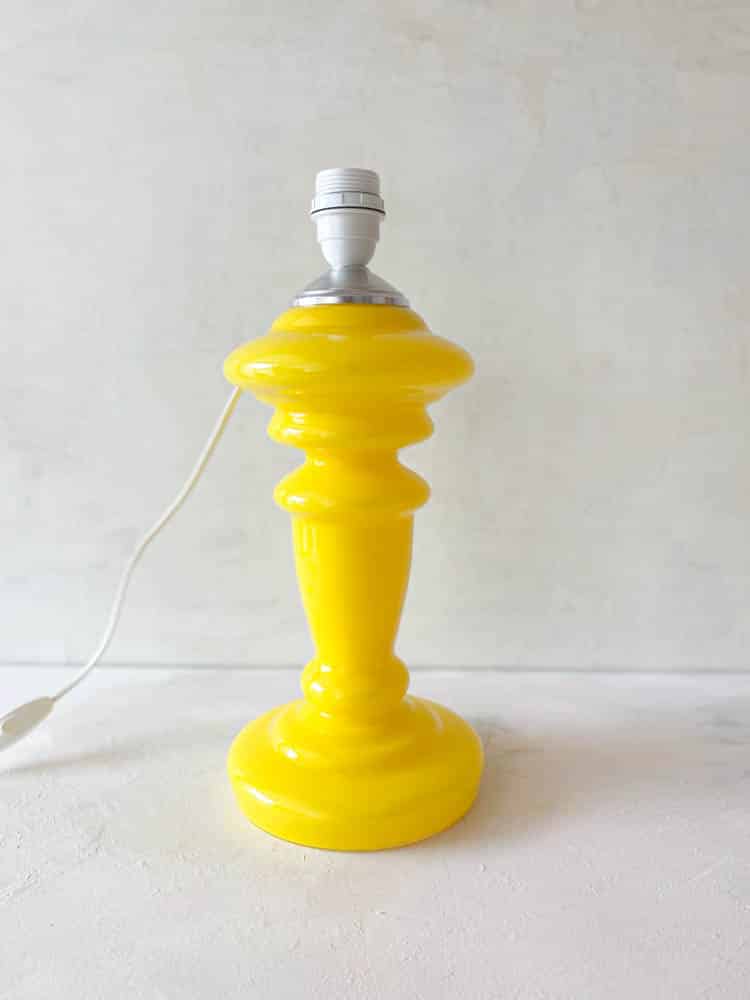 remix av sofie, rosa ros, rosa rosor, bordslampa, opal lampor, opal lampa, rosa rosa lampor, danska desing lampa, munblåsta lampor, bordslampor, färgade lampor, färgade lampor