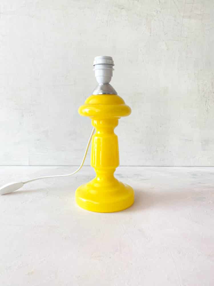 remix av sofie, rosa ros, rosa rosor, bordslampa, opal lampor, opal lampa, rosa rosa lampor, danska desing lampa, munblåsta lampor, bordslampor, färgade lampor, färgade lampor