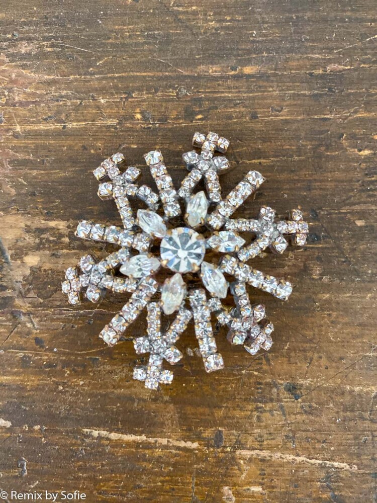 brosch, brosch i strass, snöflingor, strass snöflingor,