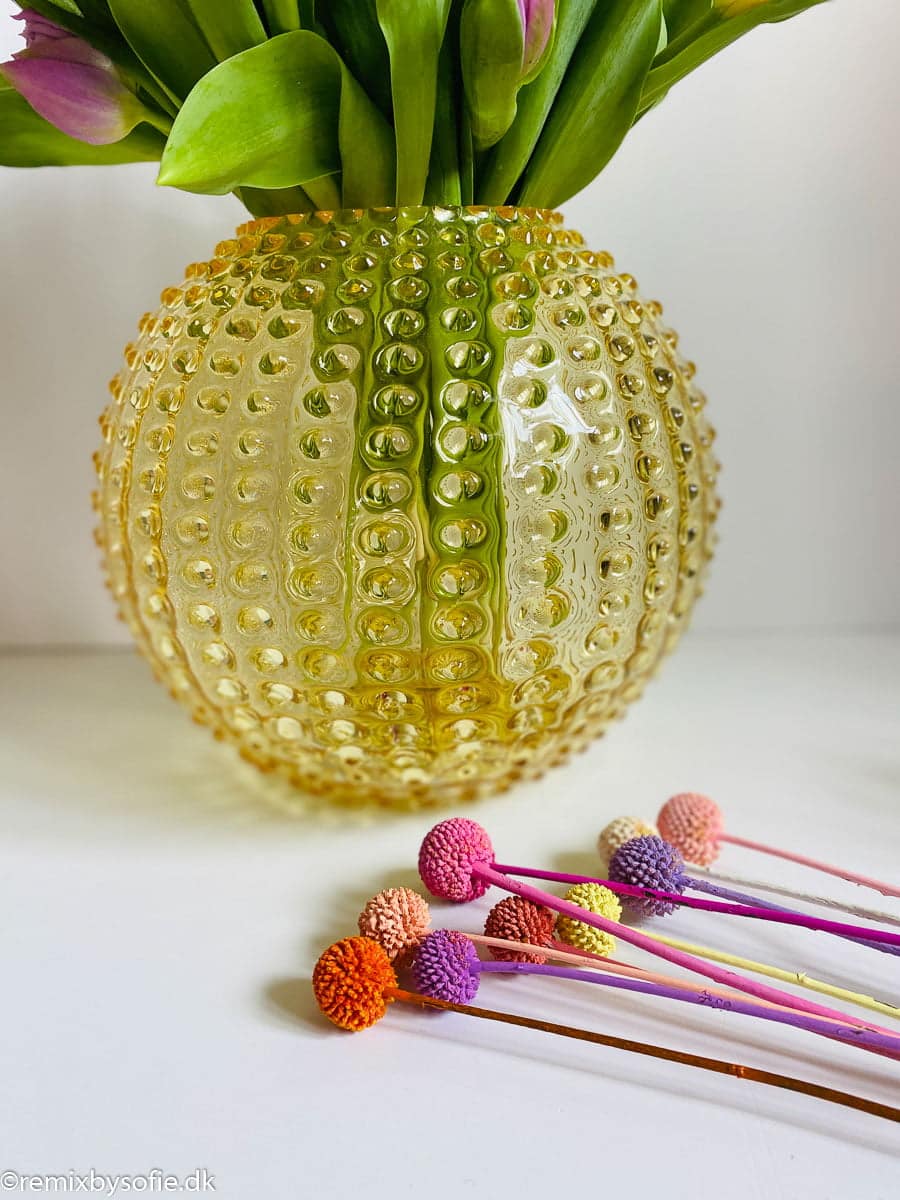 Vas i igelkottglas 24 cm i citron anna von lipa
