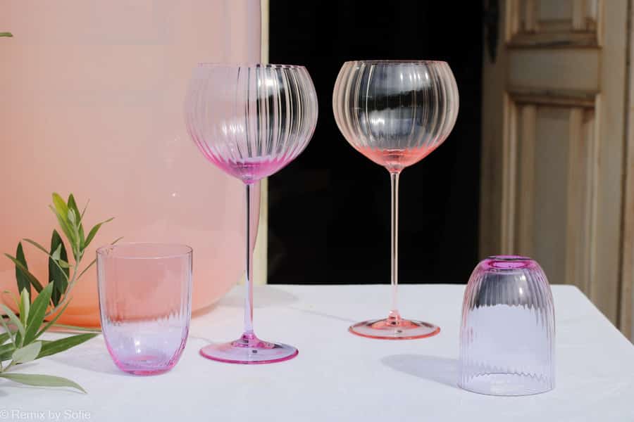 vinglas, handblåst, rosa glas, remix av Sofia, Anna von Lipa vinglas, rött vinglas, vinglas, munblåst vinglas, vinglas, Lyon vinglas.
