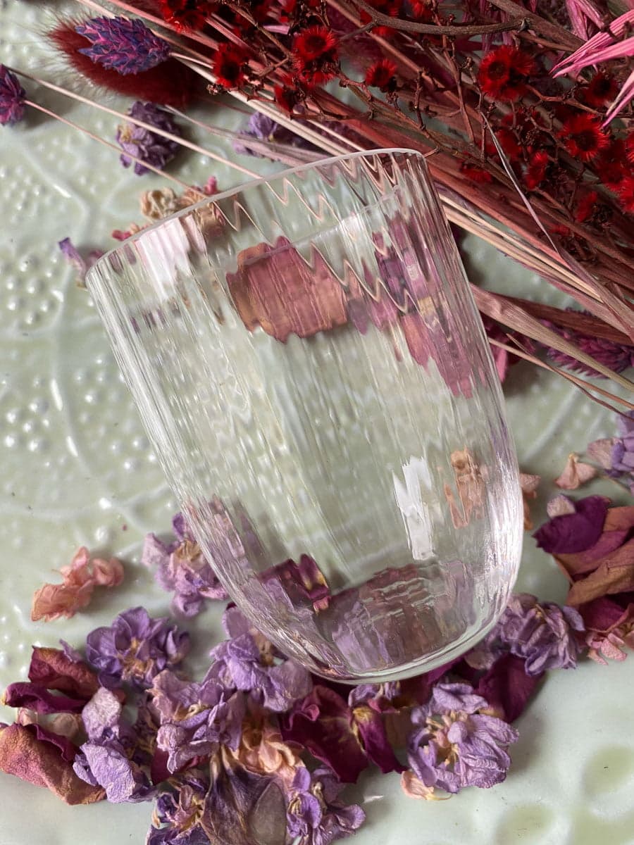 bambuglas, anna von lipa mix & match, swil glas, wawe glas, harlekinglas, tumlare, vattenglas, dricksglas, dricksglas, målat glas, heminredning, bordsduk, glas från anna von lipa