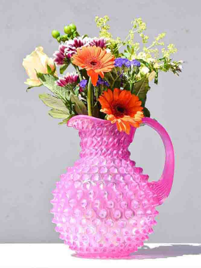 rosa opalglas, 2 liter kruka i ogenomskinlig, opalglas, opalgryta, munblåst opalglas, remix av sofie, 2 liter kruka, anna von lipa igelkottgryta, kruka i igelkottglas, anna von lipa återförsäljare, anna von lipa kruka, anna von lipa igelkott kanna, igelkott kanna, igelkott kanna, igelkott kanna, hobnail kanna, igelkott kanna
