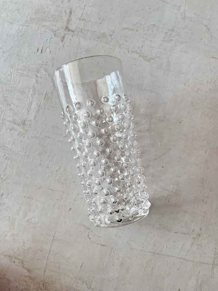 Anna von Lipa långt glas i piggsvinsglas i klart glas