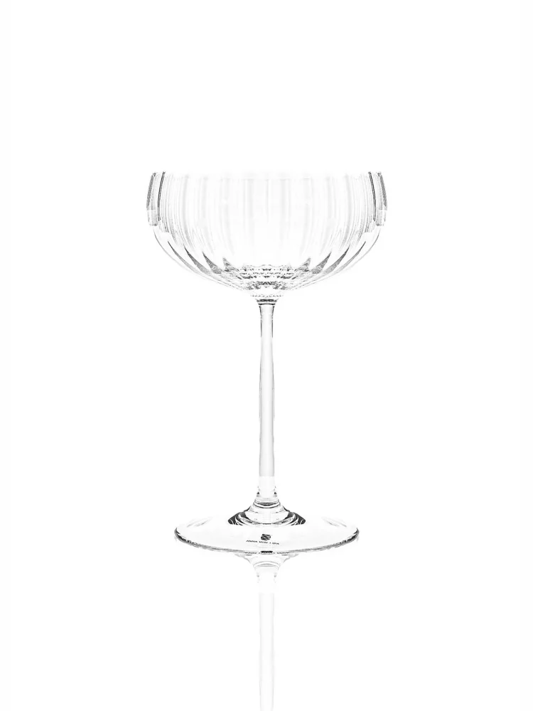 champagneglas, lyonklart vinglas, lyon, anna von lipa, munblåst glas, glas, från Tjeckien, handgjort, borrlock, remix från Sofia, design,