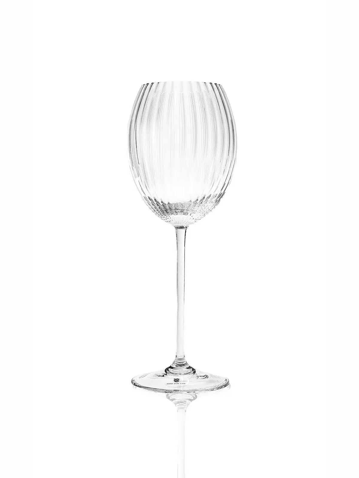 vinglas, lejonaktigt, anna von lipa, munblåst glas, glas, från Tjeckien, handgjort, borrlock, remix från Sofia, design,
