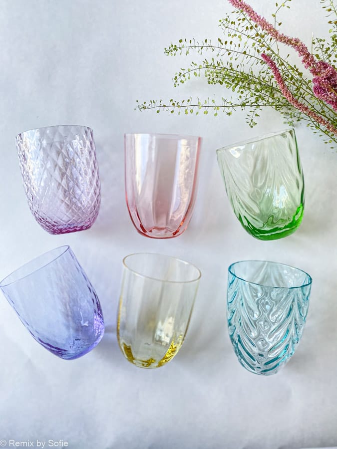 Anna von lipa, Remix av Sofie, Anna von lipa glas, handblåst glas, dricksglas, vattenglas, färgat glas, mix och mattck glas, mix & mattck glas, tumlare, waweglas, virvla glas, harlekinglas, spiralglas, bambuglas, olivglas, bordsduk, anna von lipa glas, anna von lipa återförsäljare