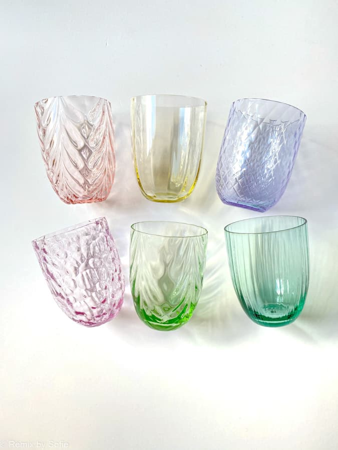 Anna von lipa, Remix av Sofie, Anna von lipa glas, handblåst glas, dricksglas, vattenglas, färgat glas, mix och mattck glas, mix & mattck glas, tumlare, waweglas, virvla glas, harlekinglas, spiralglas, bambuglas, olivglas, bordsduk, anna von lipa glas, anna von lipa återförsäljare