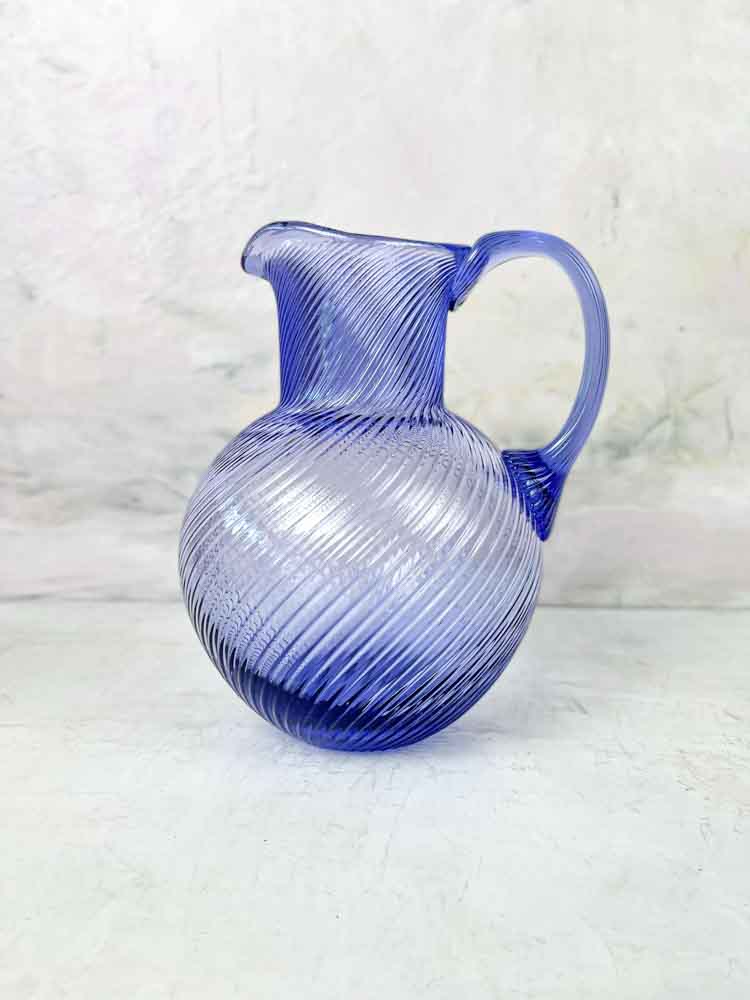 spiral kanna lavendel, Anna von lipa, Anna von lipa glas, Anna von lipa återförsäljare, remix av sofie, mix 6 match gla, virvla glas, våg glas, igelkott glas, harlekin glas, bambu glas, färgstarkt glas, stänkglas, konfetti glas, anna von lipa kannor, spiral kannor, annavonlipa vinglas, anna von lipa champagneglas, vas, konfetti vas, virvla vas, oslo vas, igelkotts kanna, igelkotts kanna, eiffel kanna, 2 liter igelkotts kanna, longdrink glas, tapas skål