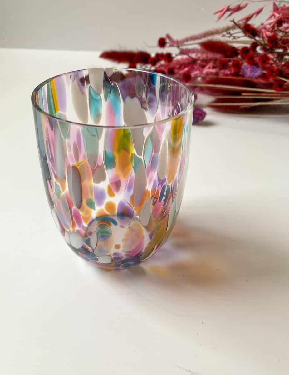 stänkglas i turkos och violettmulticolor full, remix av sofie, munblåst glas, glas med opalfläckar, anna von lipa mix & match, swil glas, wawe glas, harlekinglas, tumlare, vattenglas, dricksglas, dricksglas, Anna von lipa,flerfärgat, stänk, stort stänk,anna von lipa mix & match, swil glas, wawe glas, harlekinglas, tumlare, vattenglas, dricksglas, munblåst glas, glas med opalfläckar, anna von lipa mix &match, swil glas, wawe glas, harlekin glas, tumlare, vattenglas, dricksglas, dricksglas