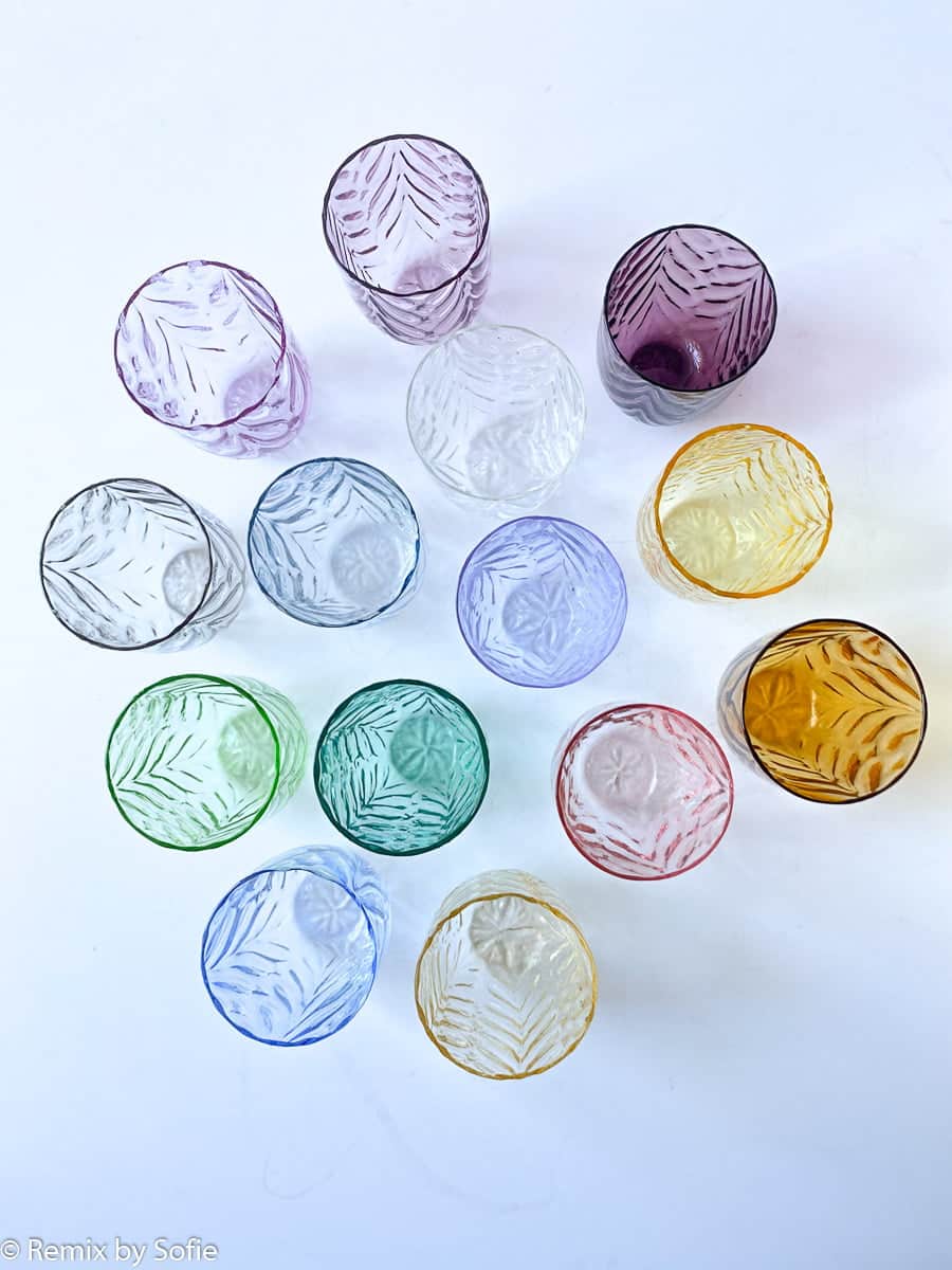 anna von lipa mix & match, swil glass, wawe glass, harlekinglas, tumlare, vattenglas, dricksglas, glasmålning, interiör, dukning, glas från anna von lipamundblosd glass, bohemiskt glas, anna von lipa mix & match, swil glas, wawe glas, harlekin glas, tumlare, vattenglas, dricksglas, dricksglas
