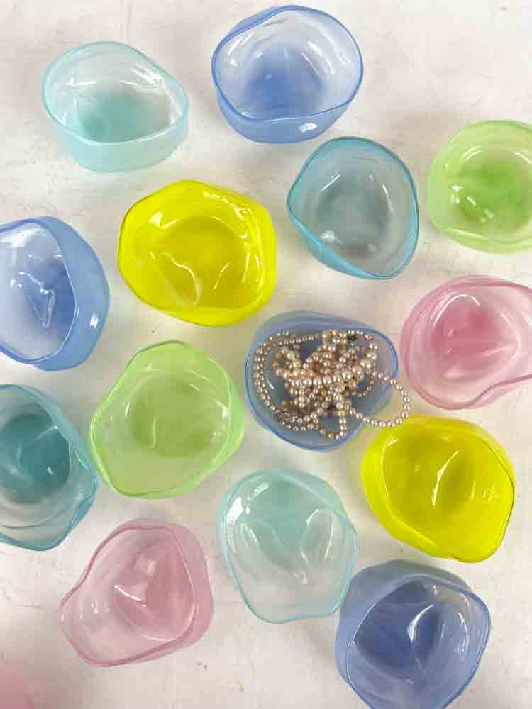 glasblåsa smycken skålar, glas skål för nips, remix av Sofia