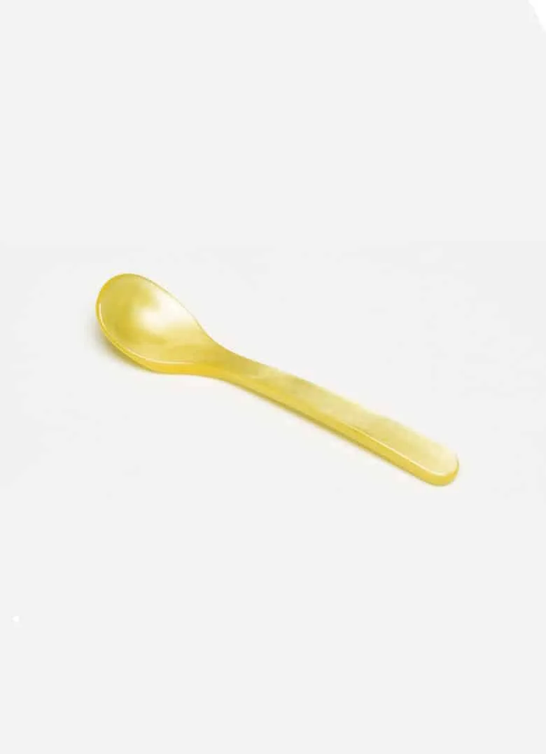 salt, hem söhne, g.f hem söhne, G. F hem Schöne, sked av rosa, plast, äggsked, frukostbord, dukning,