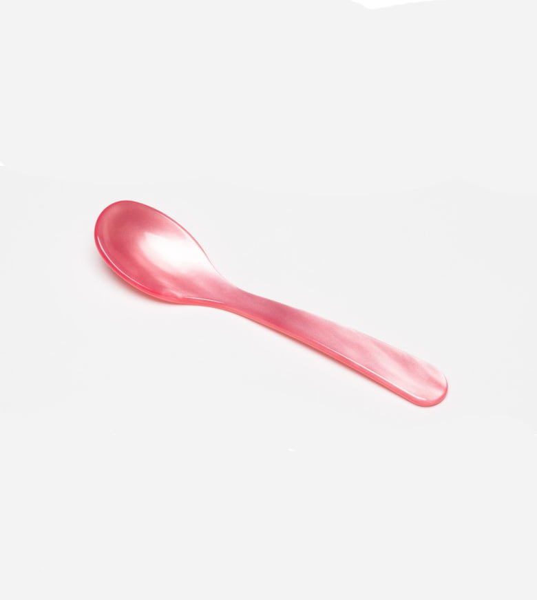 äggsked, hemsohne, g.f hemsohne, G. F hem Schöne, sked plast, ägg sked, frukostbord, dukning, remix av sofie, sked, ägg sked, bestick, lila, lila, akrylglas, rosa, rosa sked,