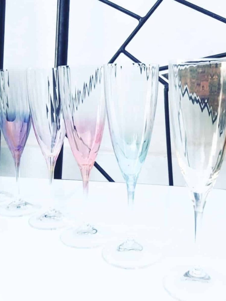 Kate champagneflöjter, champagneflöjter, champagneglas, remix av Sofia