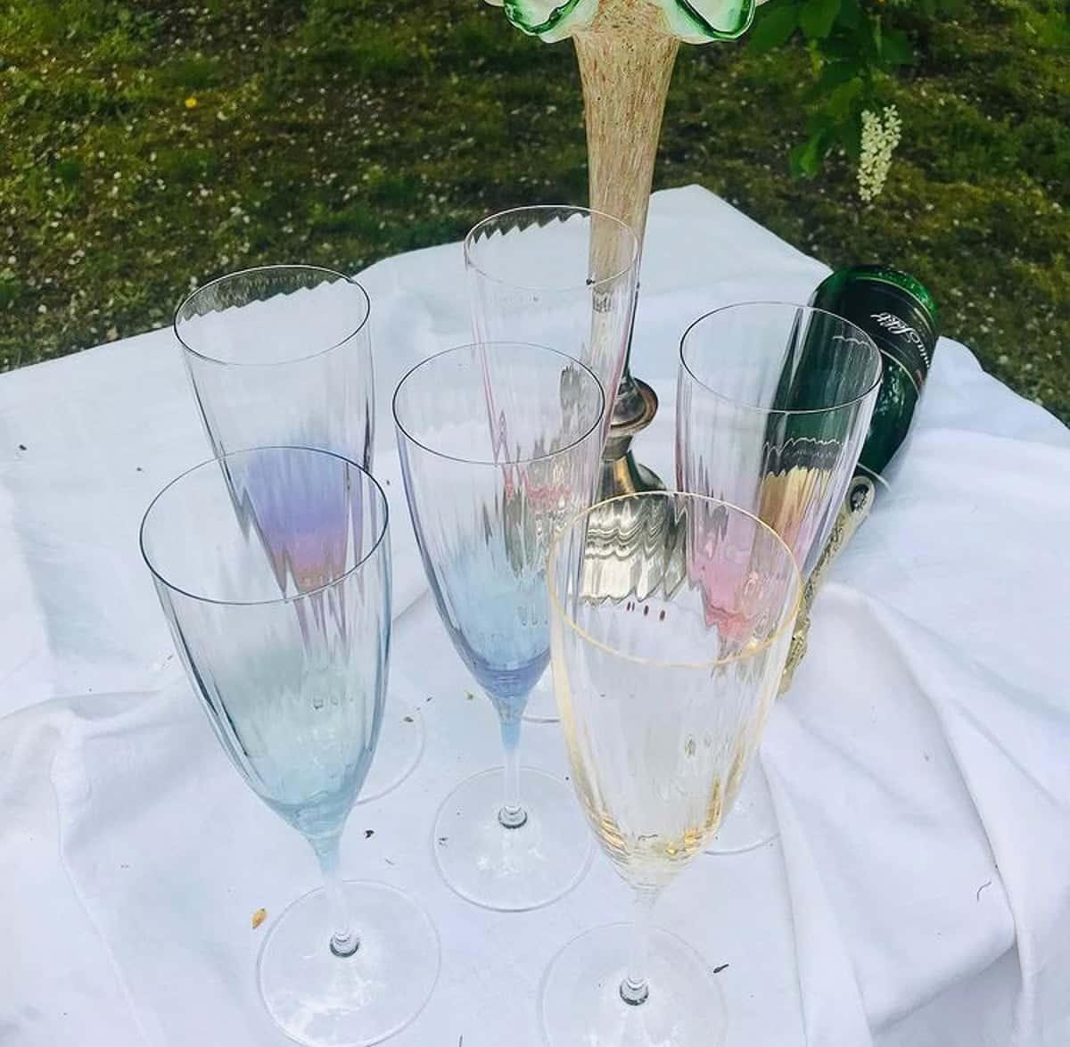 Kate champagneflöjter, champagneflöjter, champagneglas, remix av Sofia