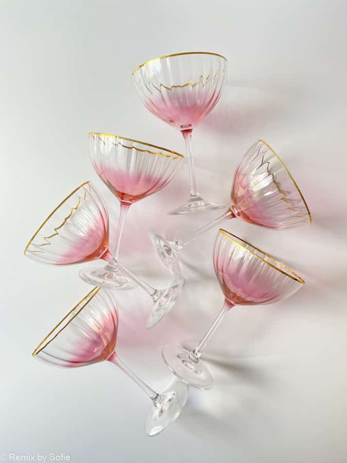 Champagneskål i rosa med guld, champagneglas, glas med 24 karats guld, champagneskål, champagneglas, remix från Sofia, festglas,