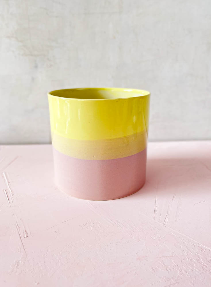 porslin blomkruka, lena pedersen glas, remix av Sofia, färgglad inredning, inredning.