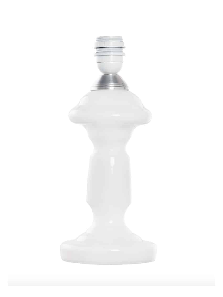 remix av sofie, rosa ros, rosa roslampor, lampa, bordslampa, opallampa, lampa i opalglas, petro 1, inredning.