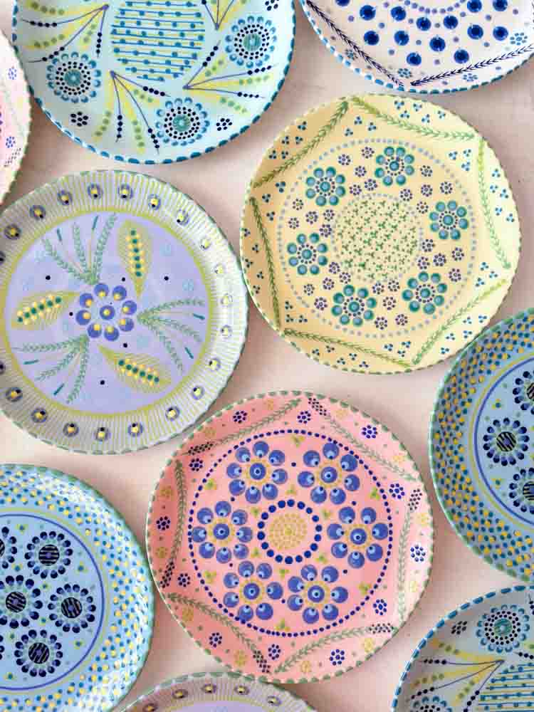 keramik mahaba serie, kärlek serie, borr täcka, tallrikar, skålar, små skålar, handmålade, rosa, ljusgul, keramiker arbete, remix av sofie, keramik