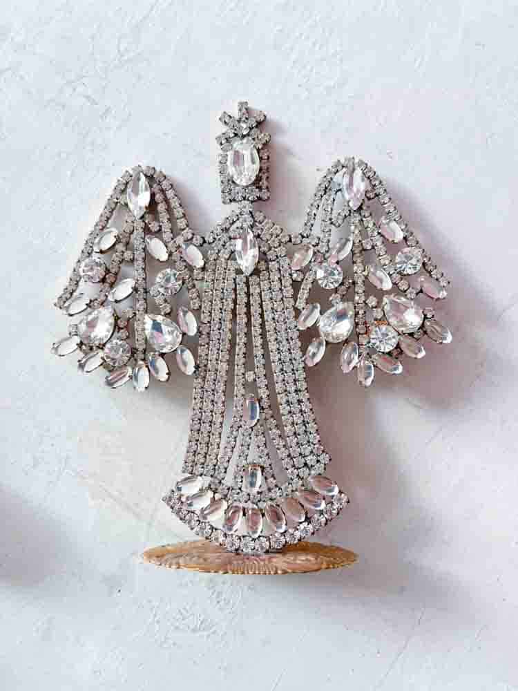 Julgran i rhinestone, rhinestone julgran, rhinestone träd, julgran i rhinestone, vintage julgran, julgran i vintage sten, vintage rhinestone, julgranar i sten, juldekorationer, julgran rhinstones, julprydnad, tjeckiska julgran, remix av sofie, rhinstensjul träd, juldekorationer, vintage jul, julgran från tjeckiska, tjeckiska jul, glitter jul, handgjorda julgranar, julgranar gjorda i Tjeckien, remix av sofie