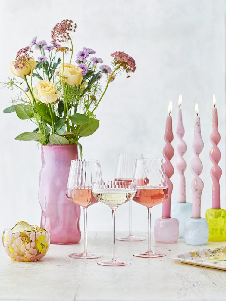 remixa med sofie-vinglas och champagneglas