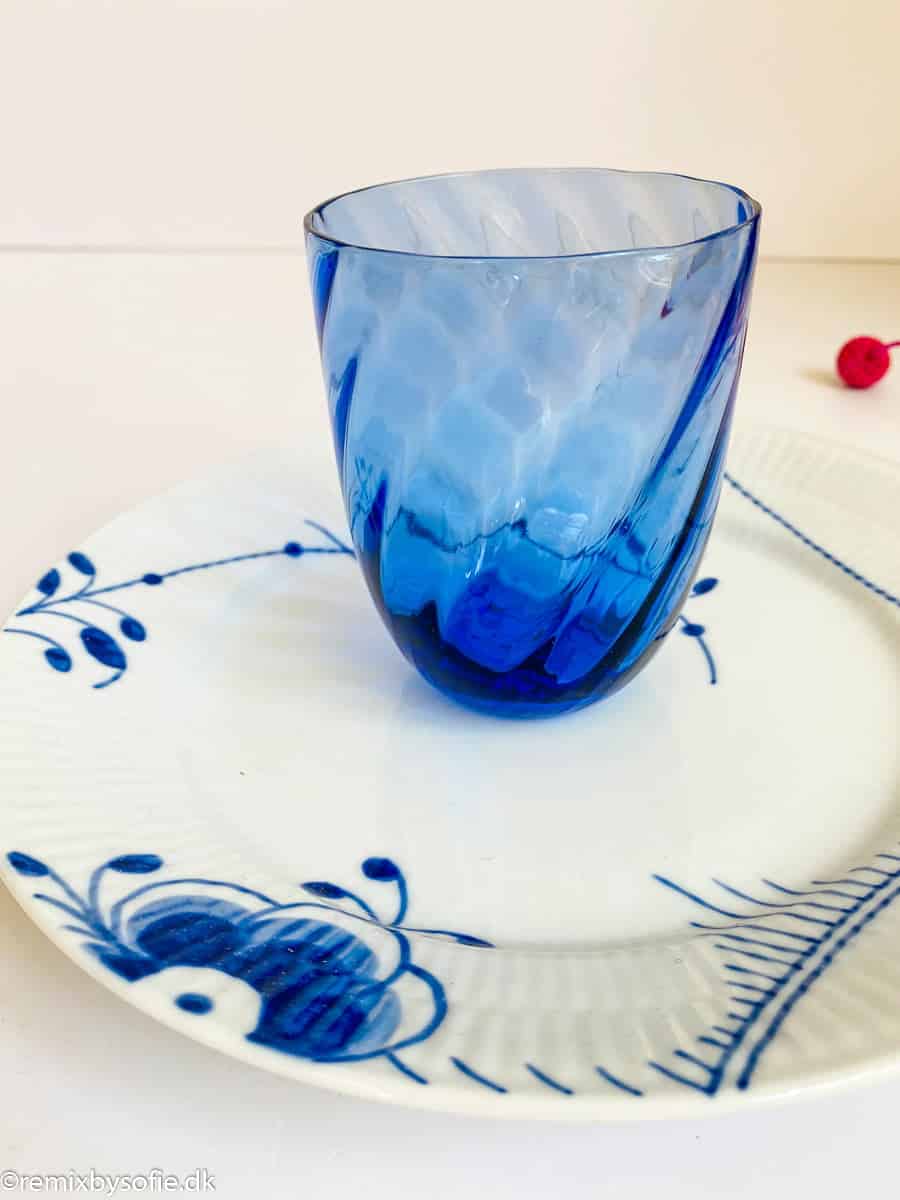Anna von Lipa virvlande glasburk från mix and match i kungsblått