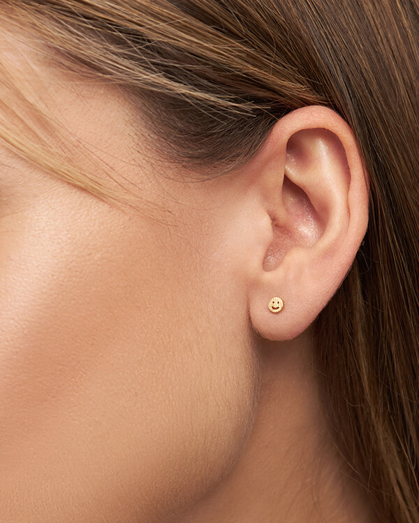 eartag smiley