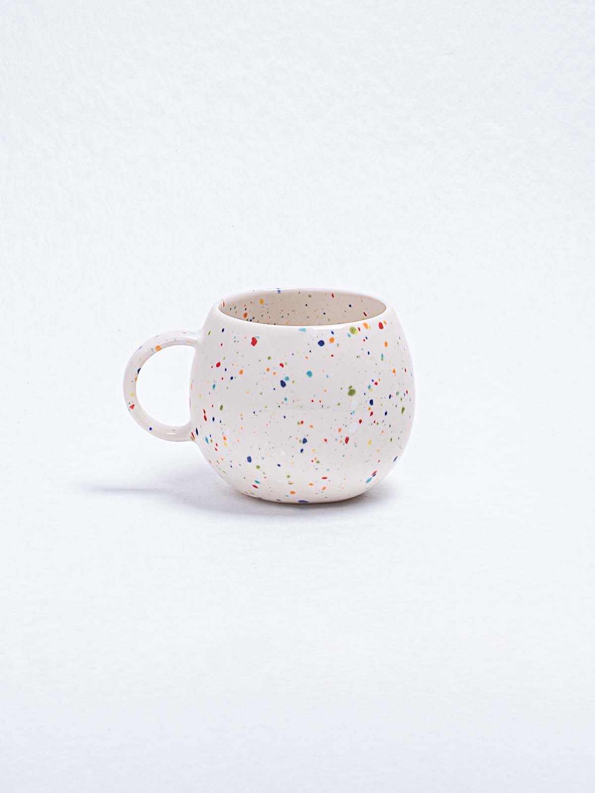 Keramiska muggar med konfetti - Egg Back Hem