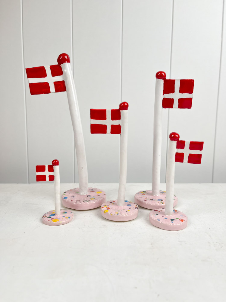 lera spela födelsedag flagga i keramik