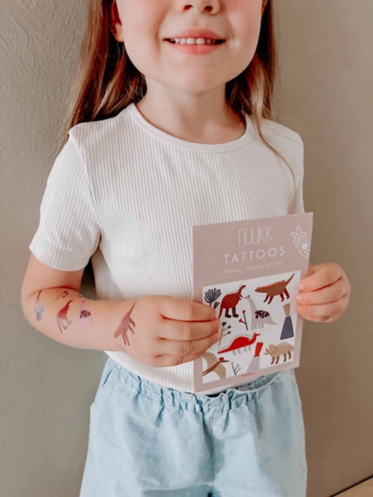 Nuukk-tejp och tatueringar från nuukk. producerad i EU
