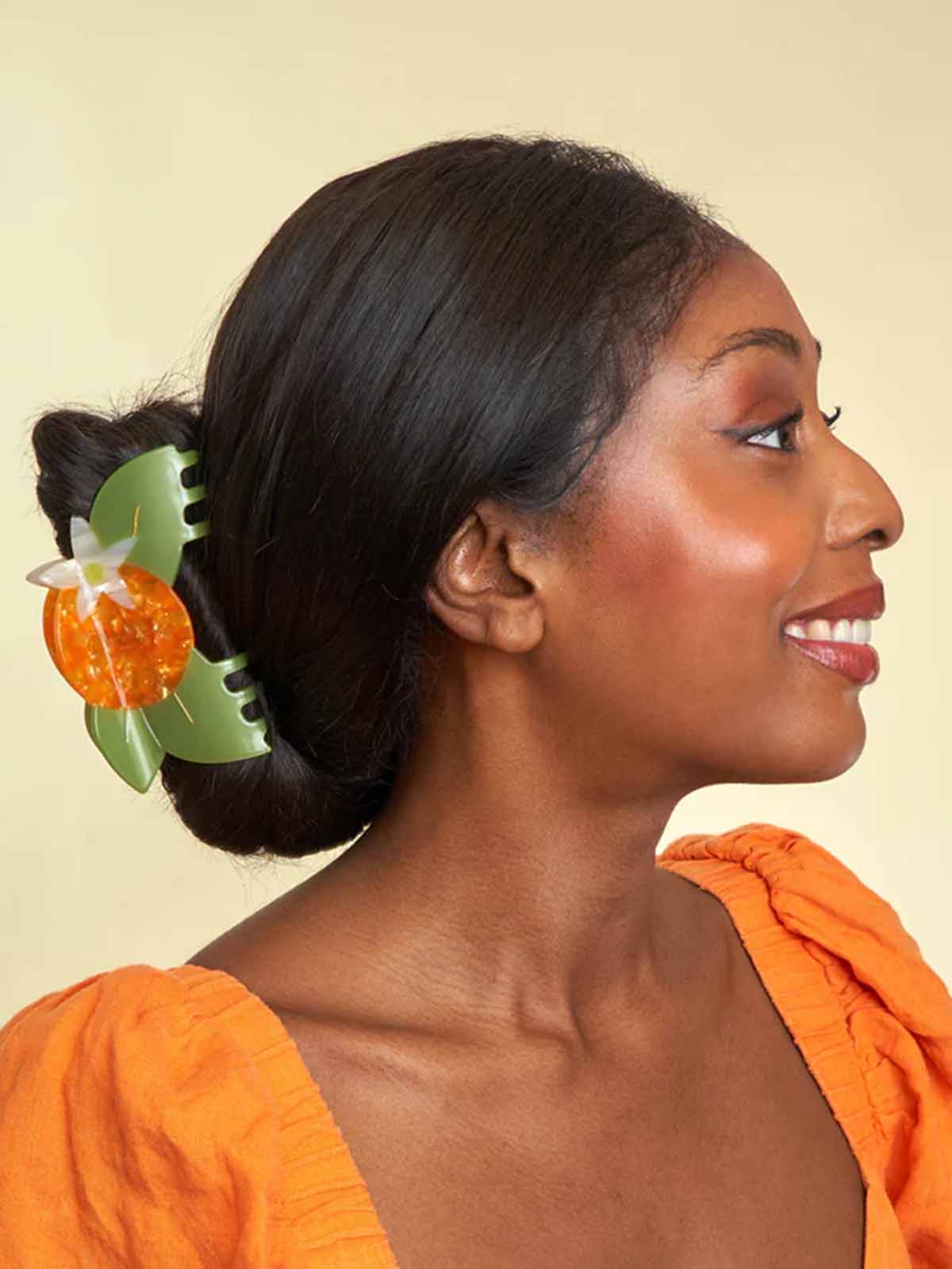 cou covokadoubas suzette hårklämma - orange blomma