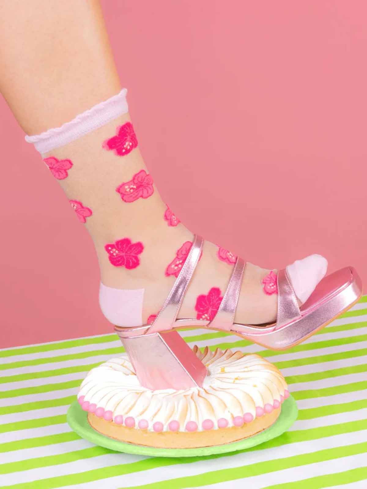 cou cou suzette-strumpor transparenta med blommor