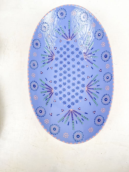 Alternativ visning av Stor oval serveringsplatta (44.5 x 27.5 cm) - Välj